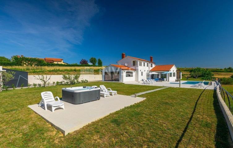 Umgebung von Motovun, luxuriöse Villa mit sensationeller Aussicht