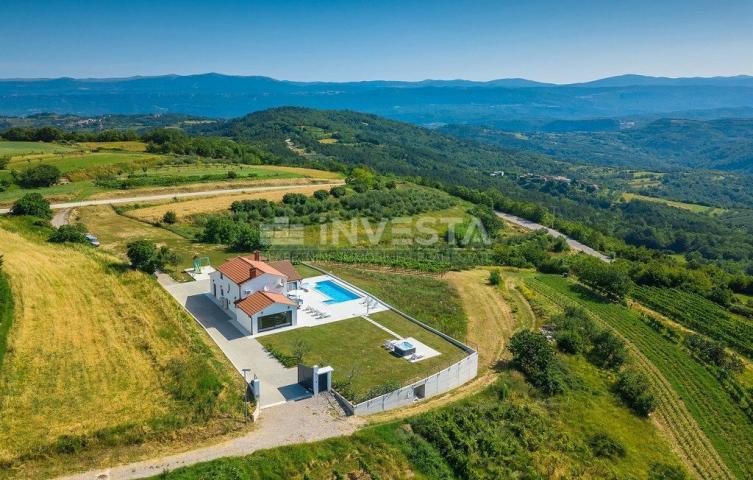 Umgebung von Motovun, luxuriöse Villa mit sensationeller Aussicht