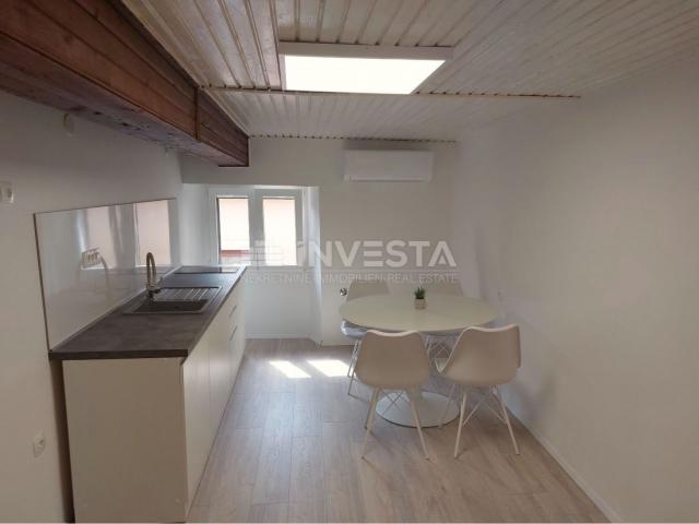 Buje, renovated two-room apartment in the old town center