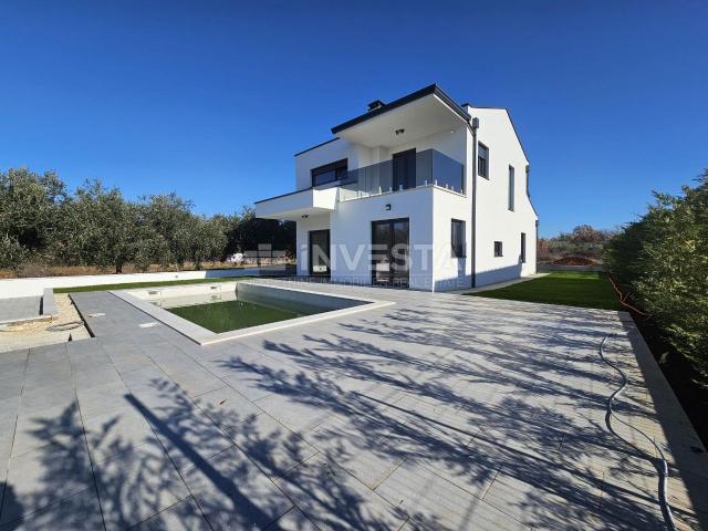 Modern villa near Poreč with sea view