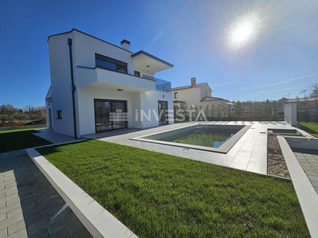 Modern villa near Poreč with sea view