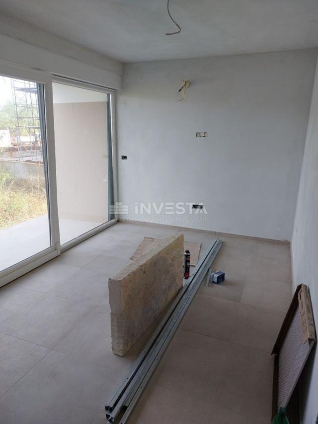 Poreč surroundings, apartment 55.33 m² on the 1st floor, new building