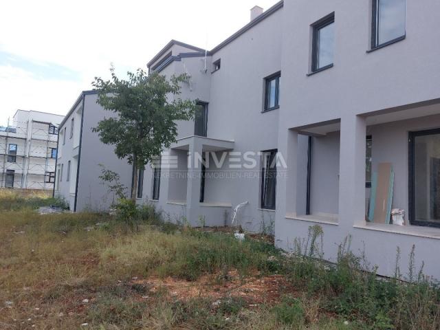 Poreč surroundings, apartment 55.33 m² on the 1st floor, new building