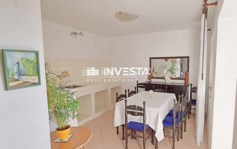 Rovinj, Wohnung 64m2, 2 Schlafzimmer + Wohnzimmer, Top-Lage!