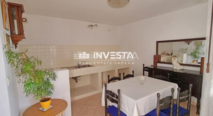 Rovinj, Wohnung 64m2, 2 Schlafzimmer + Wohnzimmer, Top-Lage!