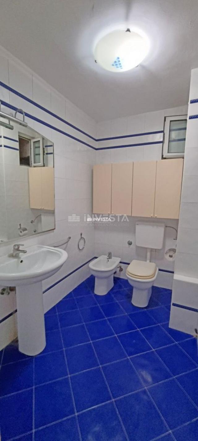 Rovinj, Wohnung 64m2, 2 Schlafzimmer + Wohnzimmer, Top-Lage!