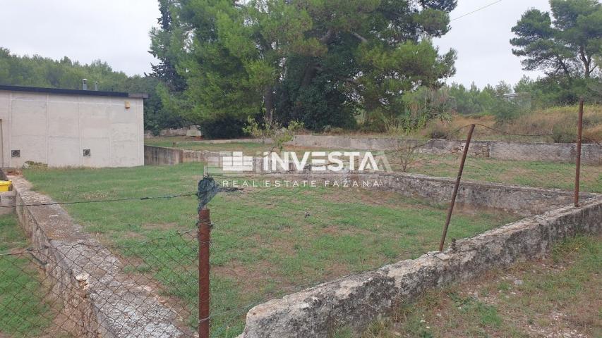 Pula area, Detached house on a building plot of 1150 m2