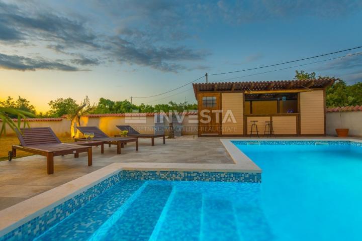 Surroundings of Vodnjan, Luxury rustic villa with pool