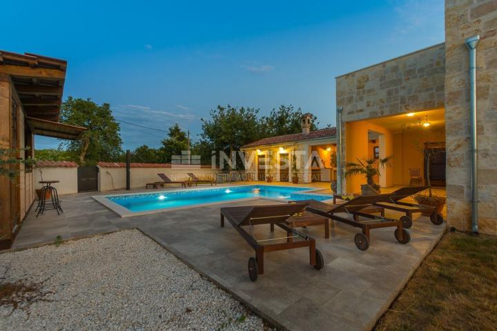 Surroundings of Vodnjan, Luxury rustic villa with pool