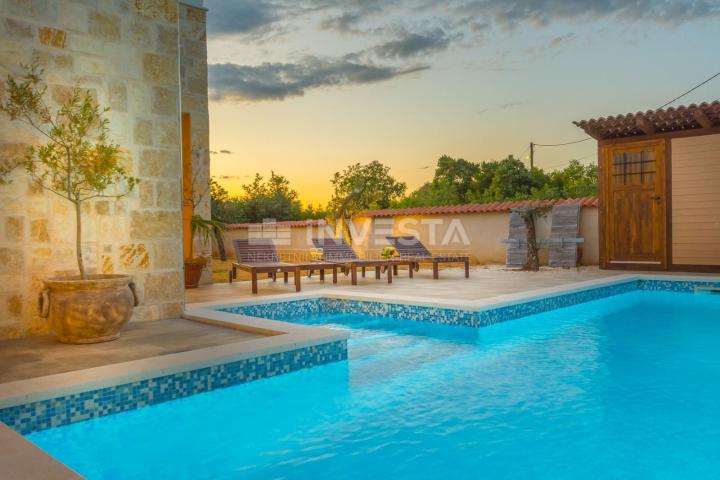 Surroundings of Vodnjan, Luxury rustic villa with pool