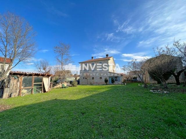 Poreč area, autochthonous Istrian stone house, renovated!