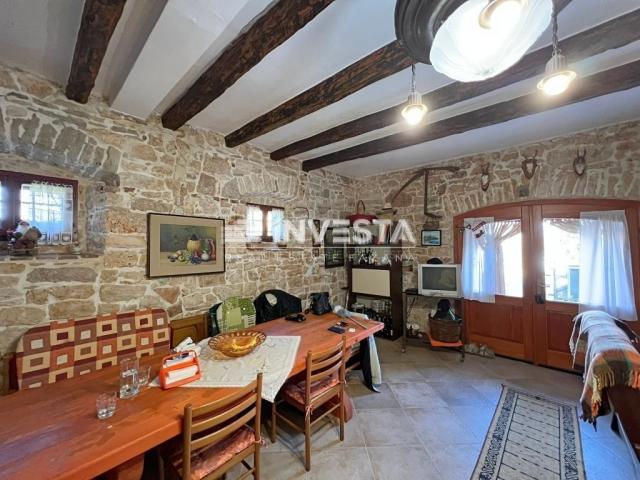 Poreč area, autochthonous Istrian stone house, renovated!