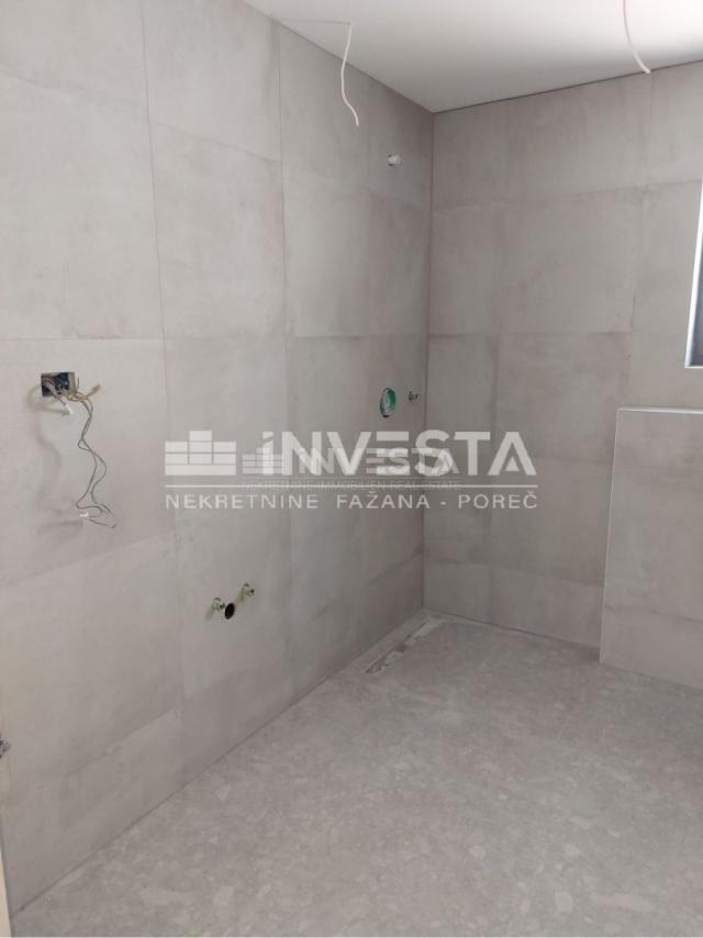 Poreč area, ground floor apartment with pool, 93 m2, new building