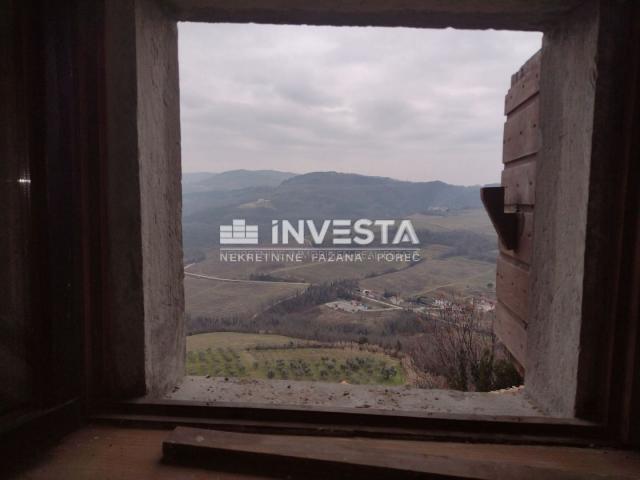 Motovun, Terraced house in the old town center with an enchanting view