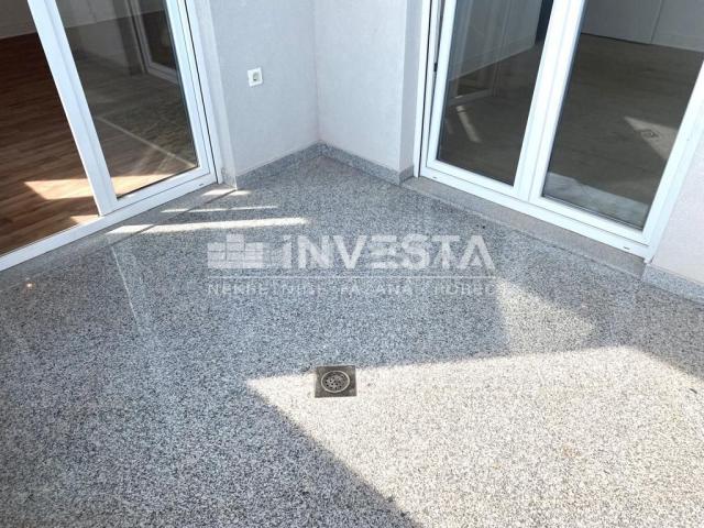 Fažana, Valbandon area, apartment on the second floor of the building, 72.57 m2