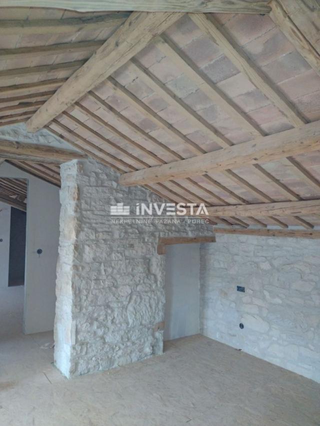 Kaštelir, newly renovated stone holiday house with 4 bedrooms and a wine cellar