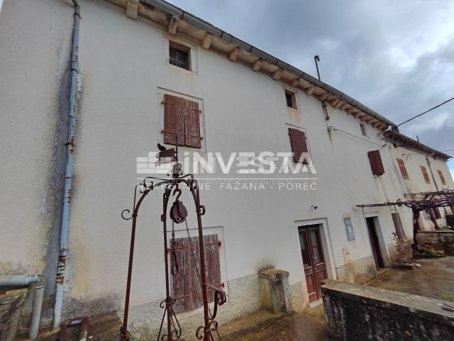 Surroundings of Žminj, an old Istrian house with an auxiliary building for adaptation