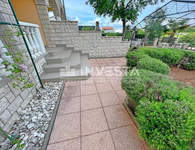 Croatia, Istria, Pula, Štinjan, house with 2 apartments and garden, 1 km from the sea