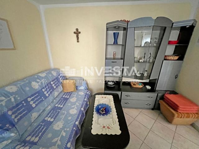 Croatia, Istria, Pula, Štinjan, house with 2 apartments and garden, 1 km from the sea