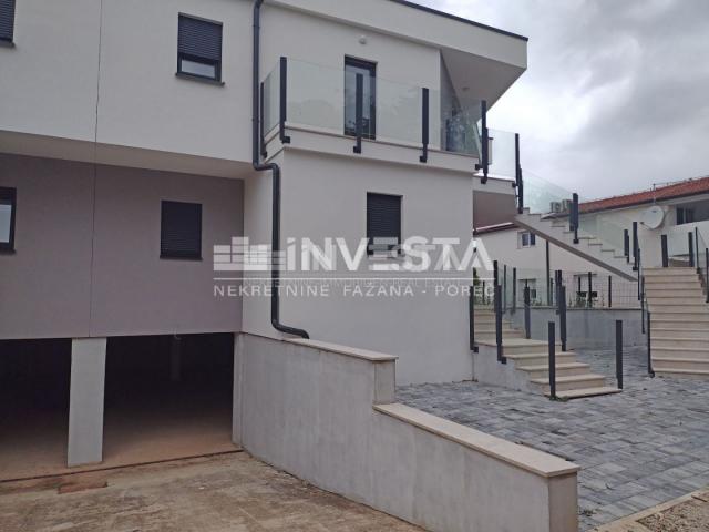 Umag area, ground floor apartment with garden, new building, TOP LOCATION!