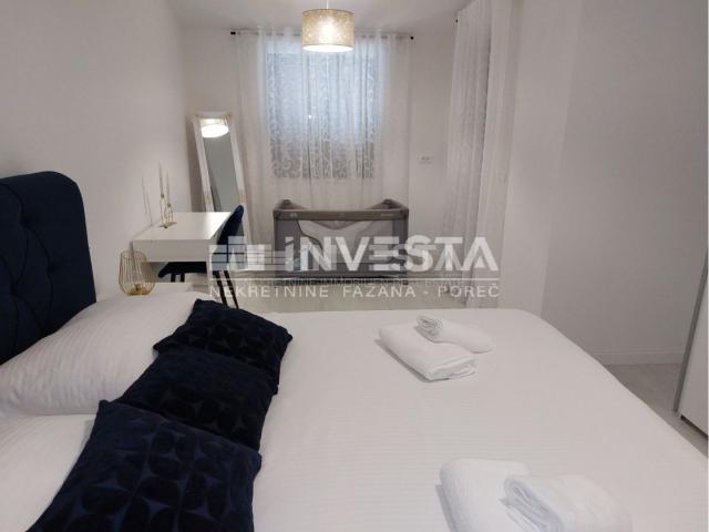 Poreč area, modernly furnished semi-detached villa with pool, new construction