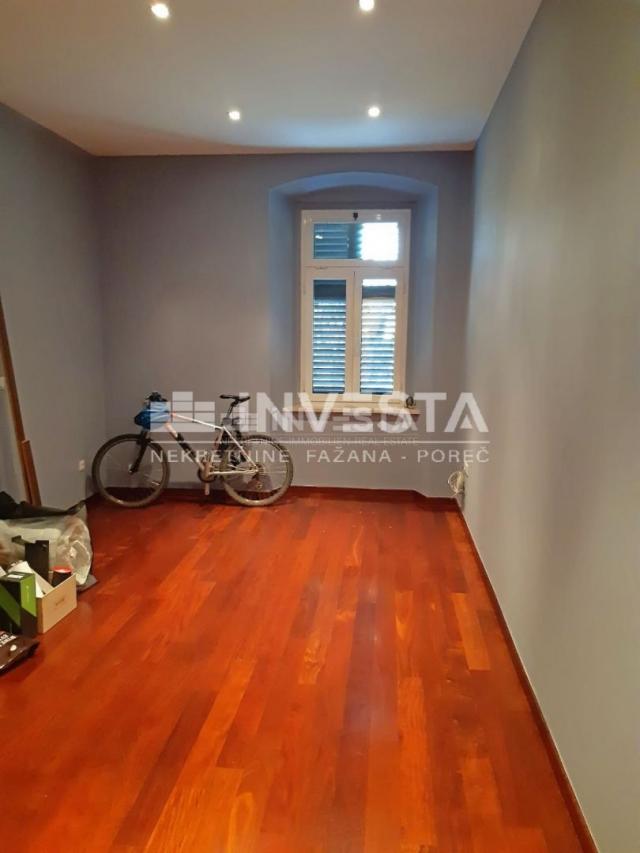 Pula, Monte Zaro, spacious two-room apartment of 95 m2, renovated