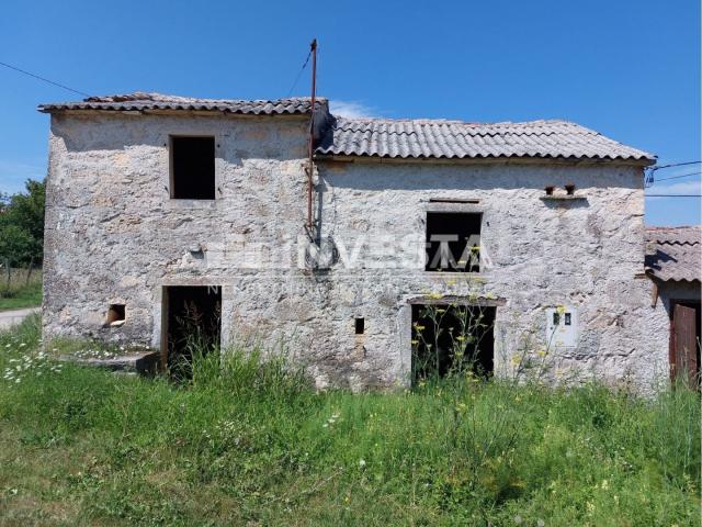 Poreč-Bereich, freistehendes Steinhaus mit großem Garten