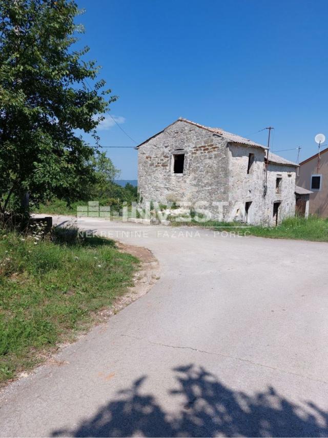 Poreč-Bereich, freistehendes Steinhaus mit großem Garten