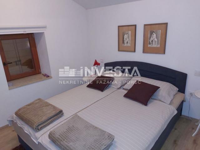 Poreč area, renovated autochthonous Istrian house with 3 apartments