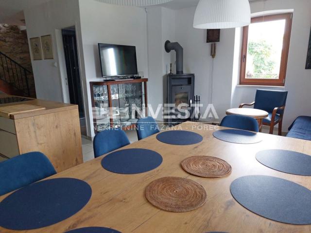 Poreč area, renovated autochthonous Istrian house with 3 apartments