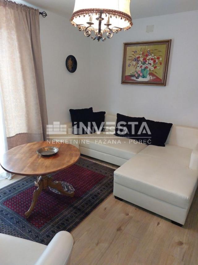 Poreč area, renovated autochthonous Istrian house with 3 apartments