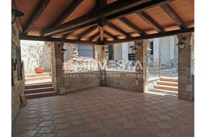 Vrsar area, beautiful stone house with a spacious terrace, 130 m2