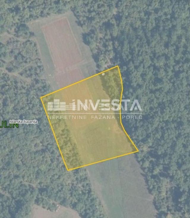 Flengi, two agricultural plots of 18,670 m2