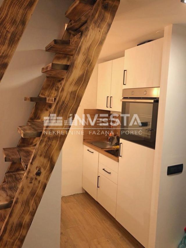 Červar-Porat, renovated two-room apartment with a gallery near the sea