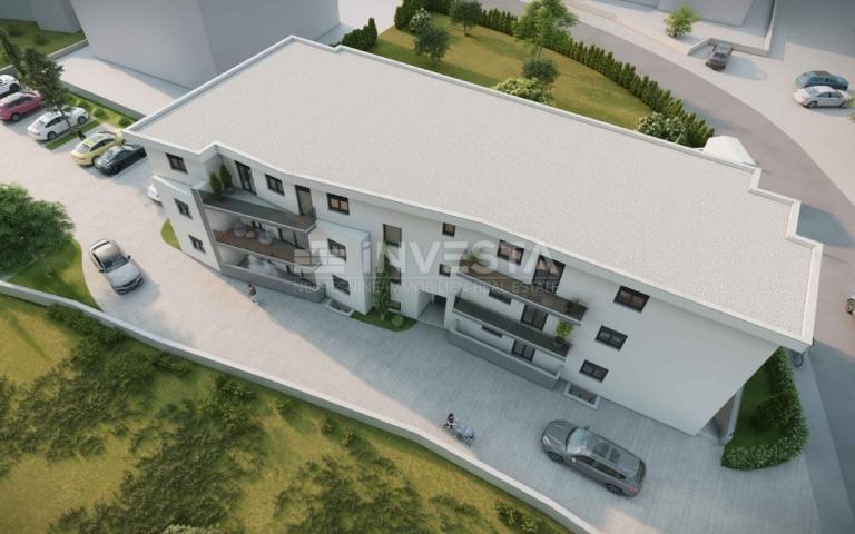 Štinjan, Zweizimmerwohnung im Erdgeschoss eines Neubaus, Parkplatz, nahe dem Meer