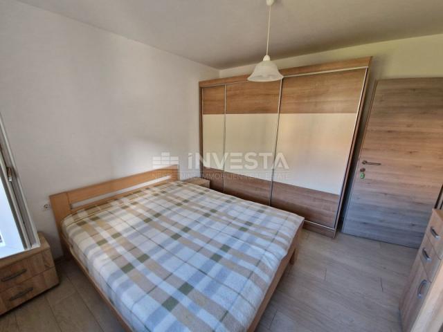 Pula, Monvidal, spacious apartment on the 1st floor of a new building with an elevator, garage