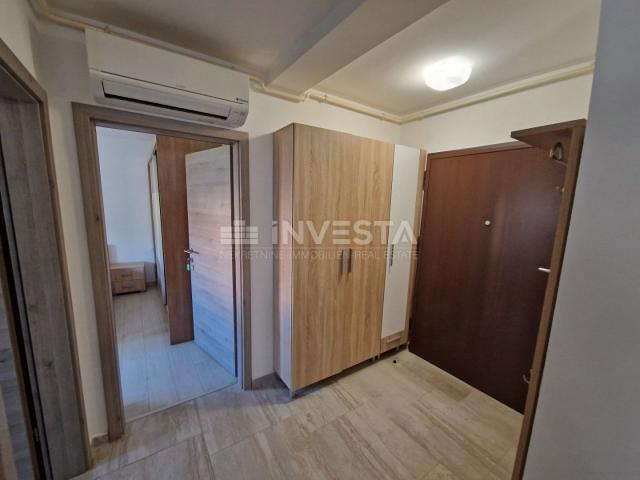 Pula, Monvidal, spacious apartment on the 1st floor of a new building with an elevator, garage