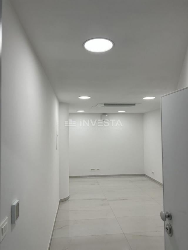 Local commercial Centar, Pula, 18m2