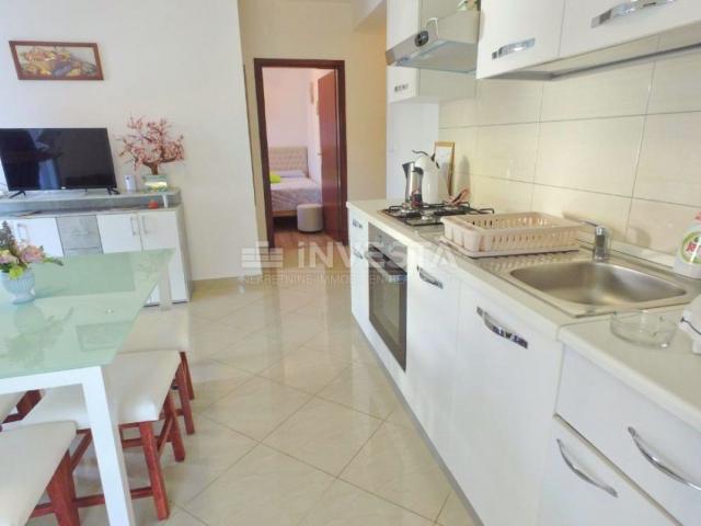 Fazana, Valbandon, apartment house with 6 apartments, 600 m from the sea