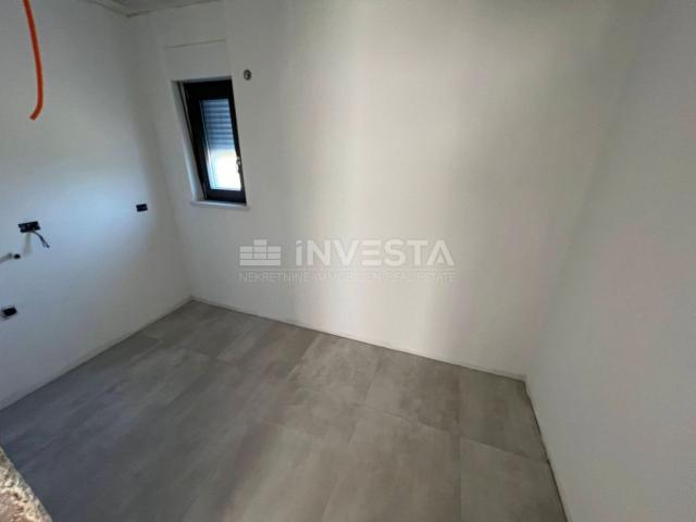 Surroundings of Labina, newly built modern one-story house, 137 m2, 3 bedrooms