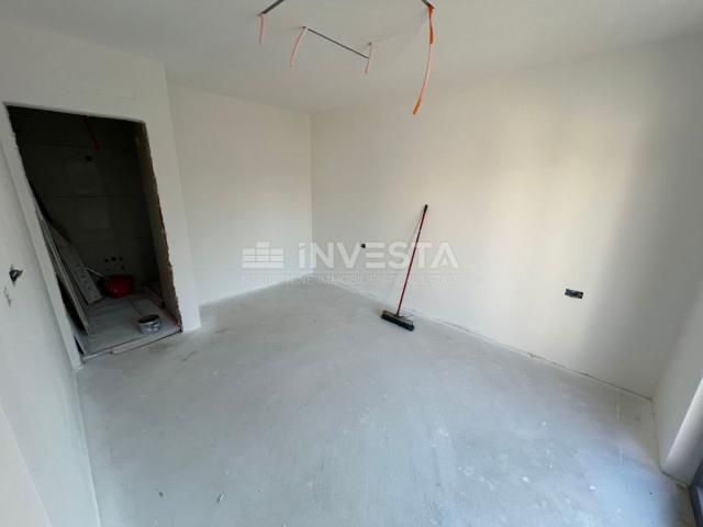 Surroundings of Labina, newly built modern one-story house, 137 m2, 3 bedrooms