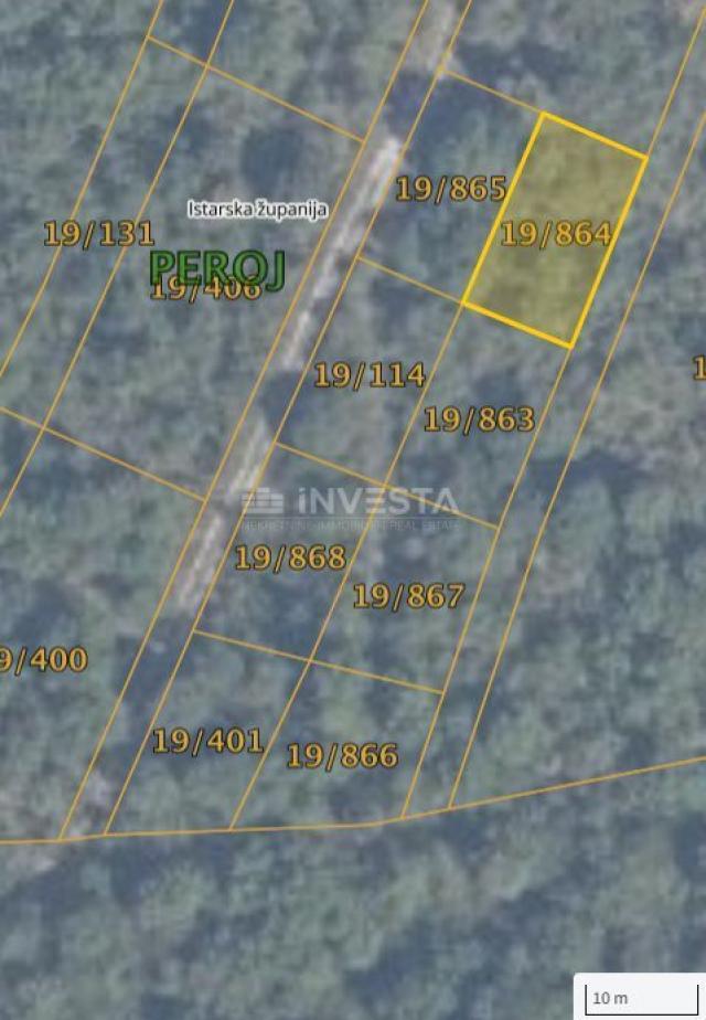 Land in Peroj, 500 meters from the beach