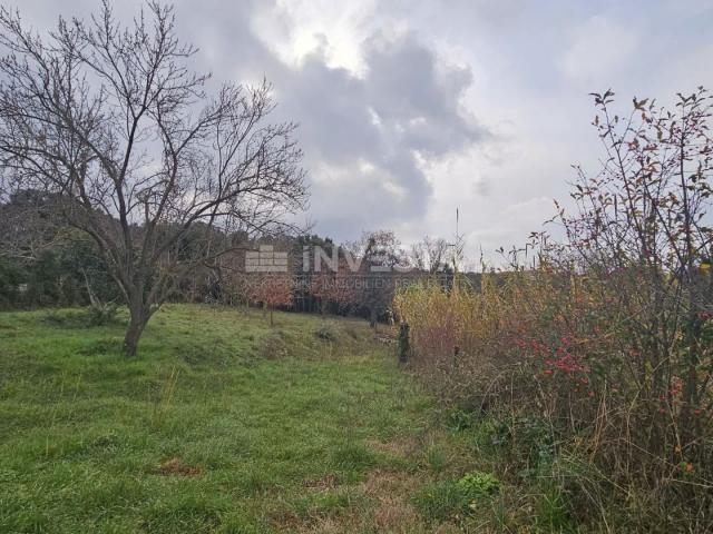 Pula, Veli vrh, building plot in an excellent location, 2580 m2