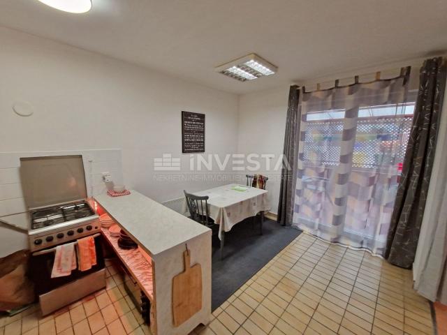 Appartement Šijana, Pula, 80,41m2