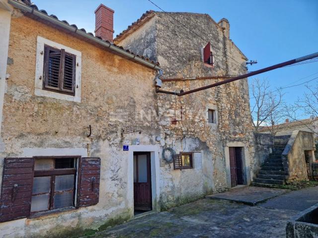 Surroundings of Barbana, Istrian stone house in a row for adaptation