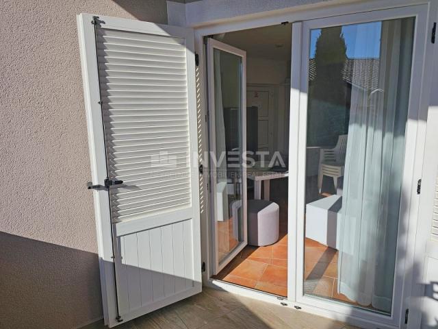 Medulin, apartment 72.22 m2 in prime location, 2BR+LR, 200 m from the sea