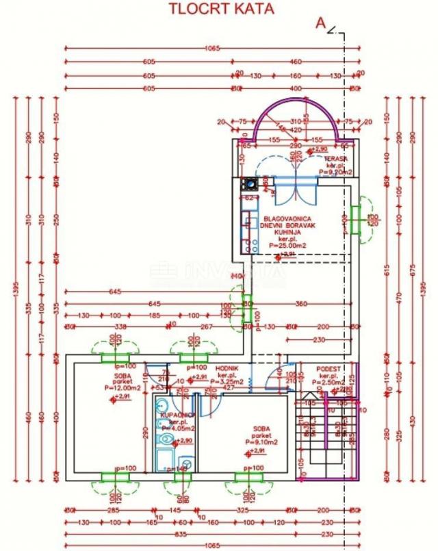 Medulin, freistehendes Haus mit 2 Wohnungen, 200 m vom Meer entfernt