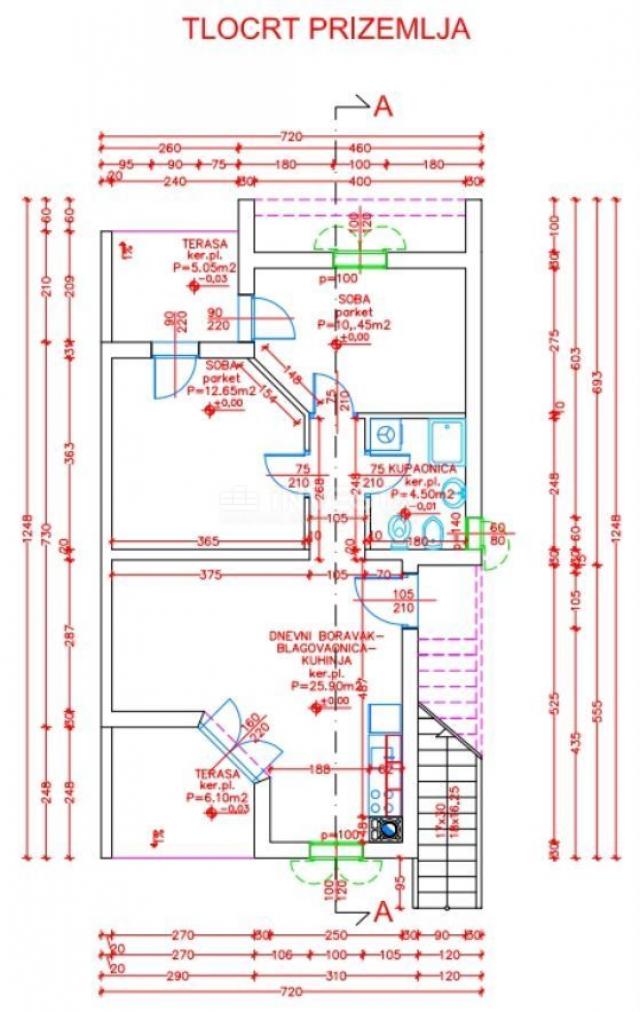 Medulin, semi-detached house with two apartments, 200 m from the sea