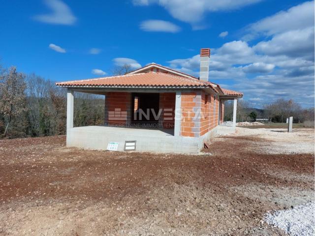 Istria, detached house under construction with 3 bedrooms and a tavern, 220 m2