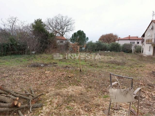 Poreč surroundings, land first row to urbanization in an excellent location